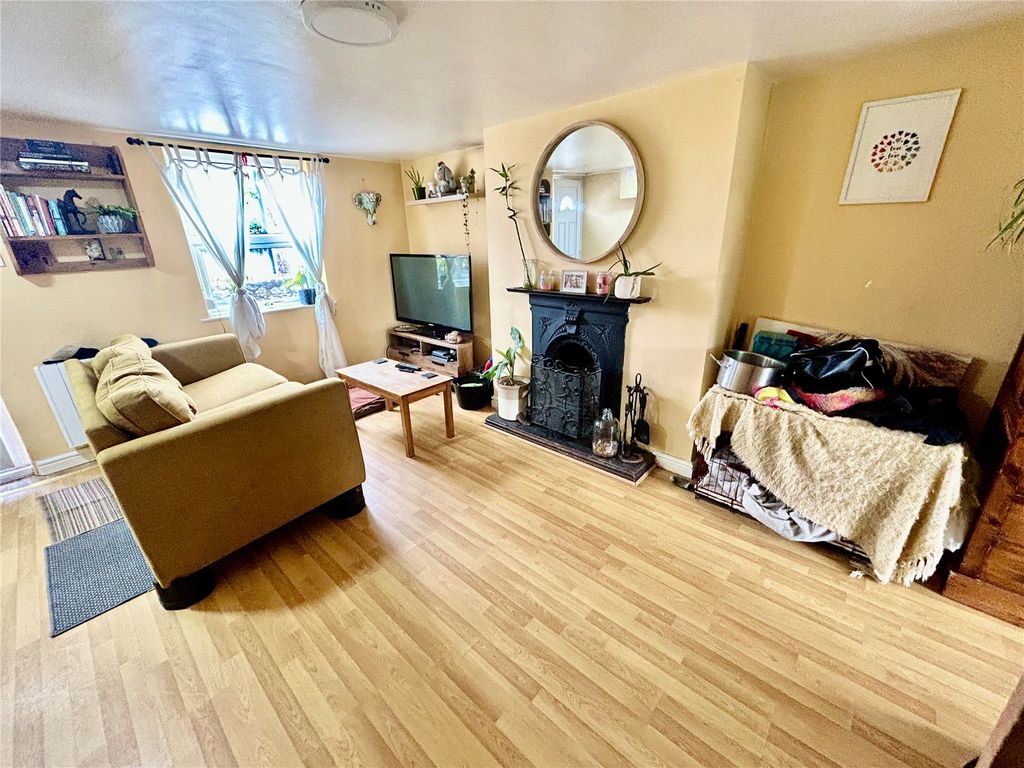 Property photo 2 of 10 Picture No. 02