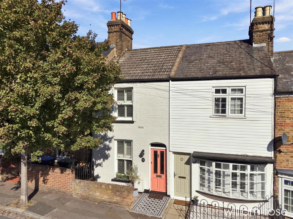 Property photo 1 of 17 1_001_Dji_20261005122819_0429_d_Reedit_9896B22d.Jp
