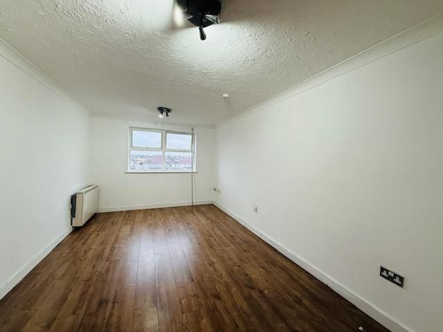 Property photo 2 of 6 Photo 2