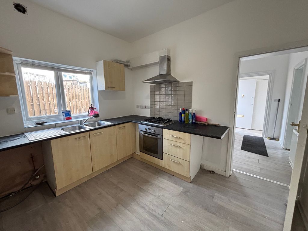 Property photo 1 of 11 Fitted Kitchen Area