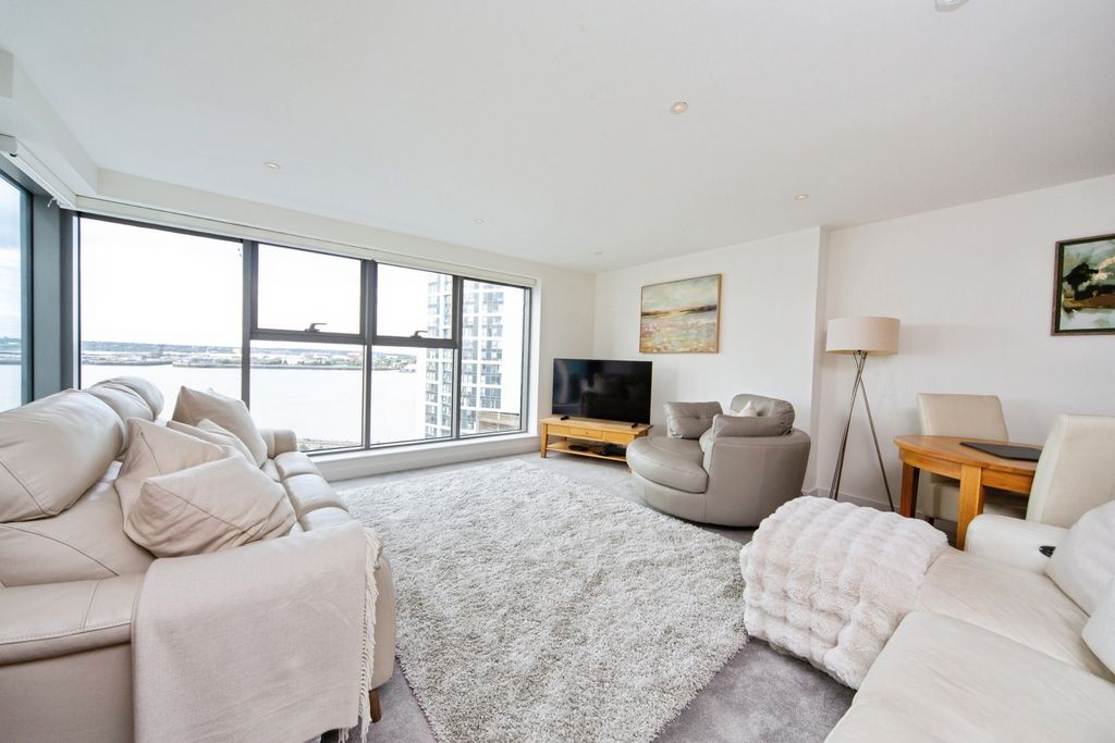 Property photo 3 of 20 Pbox-Img.Jpg