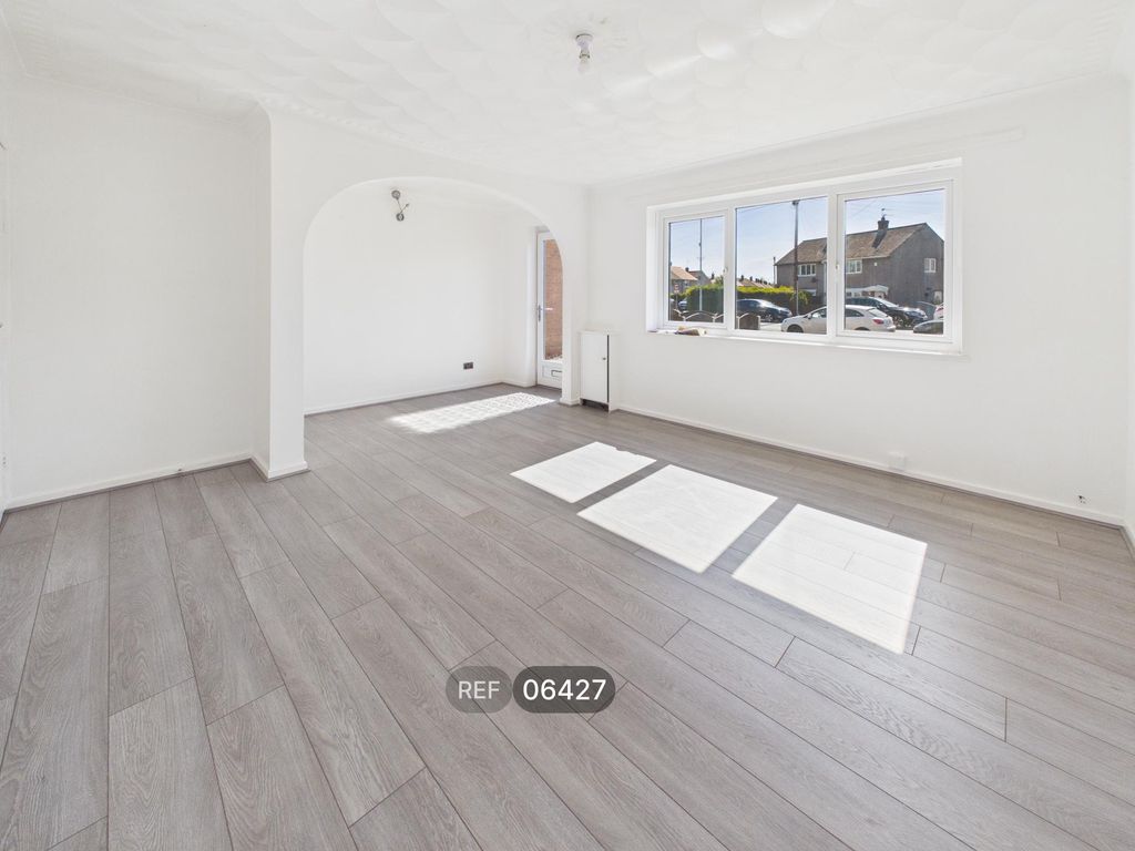 Property photo 2 of 15 Living Room