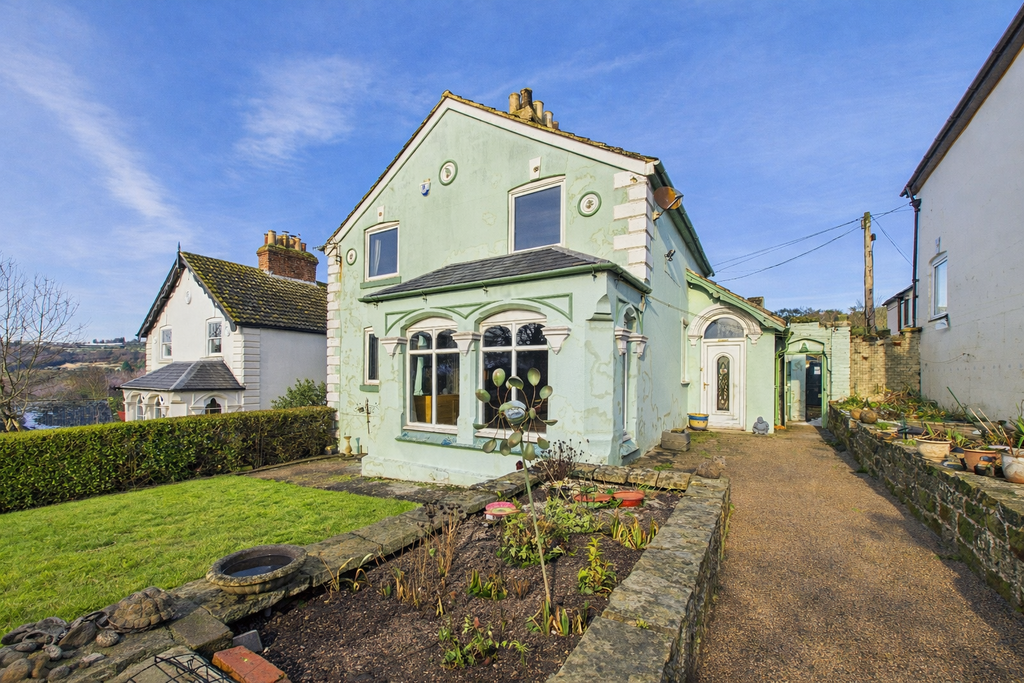 Property photo 1 of 14