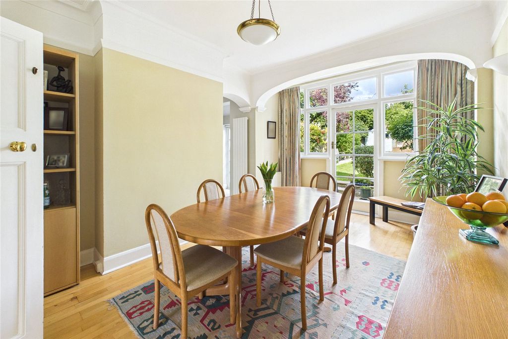 Property photo 3 of 18 Picture No. 35