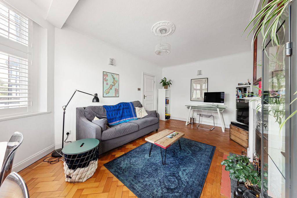 Property photo 3 of 13