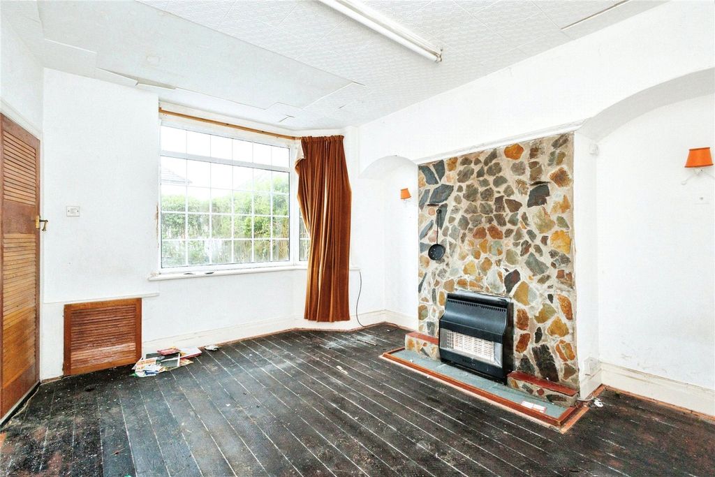 Property photo 2 of 8 Picture No. 06