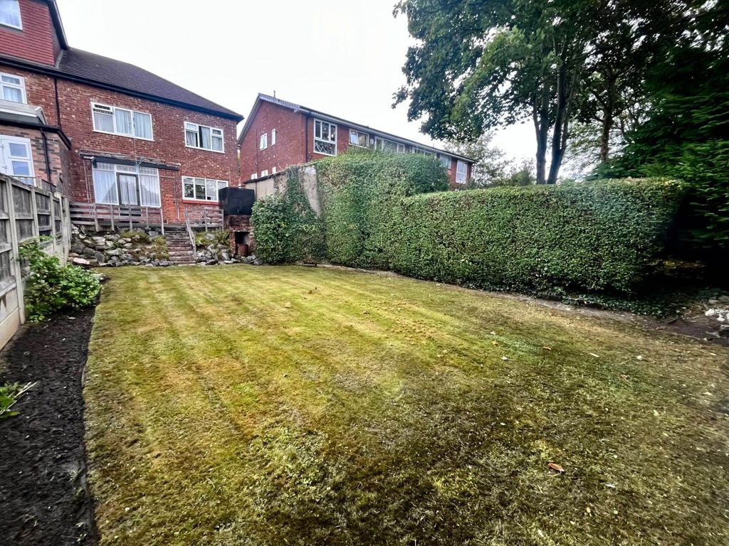Property photo 3 of 5