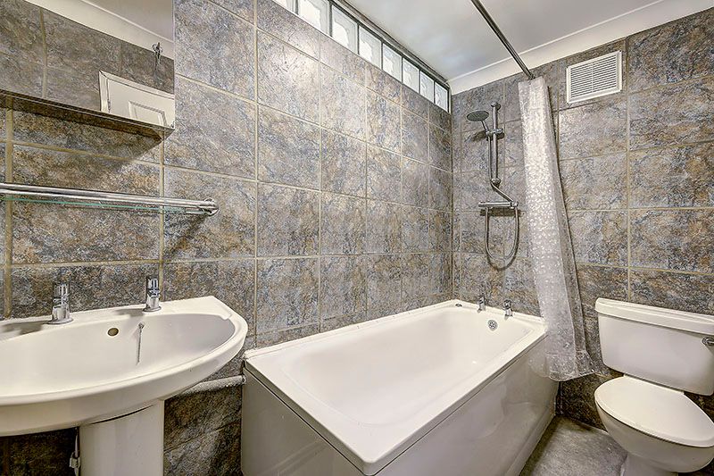 Property photo 2 of 5 Bathroom