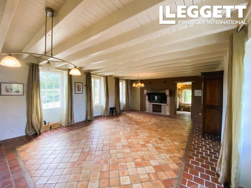 Property photo 2 of 10