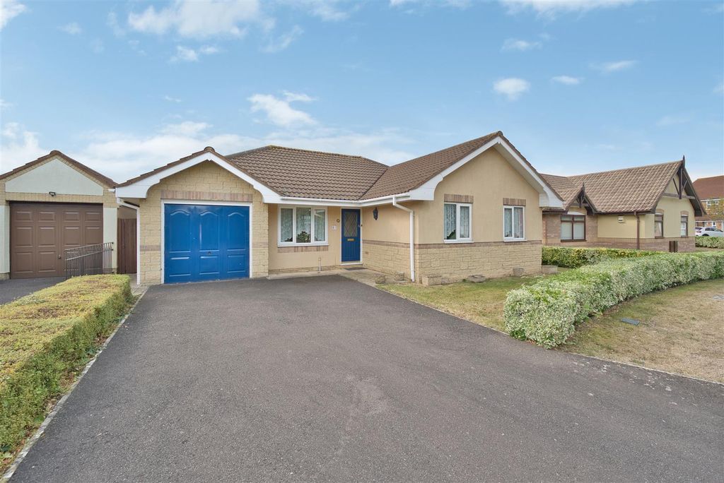 Property photo 1 of 17 Front Elevation