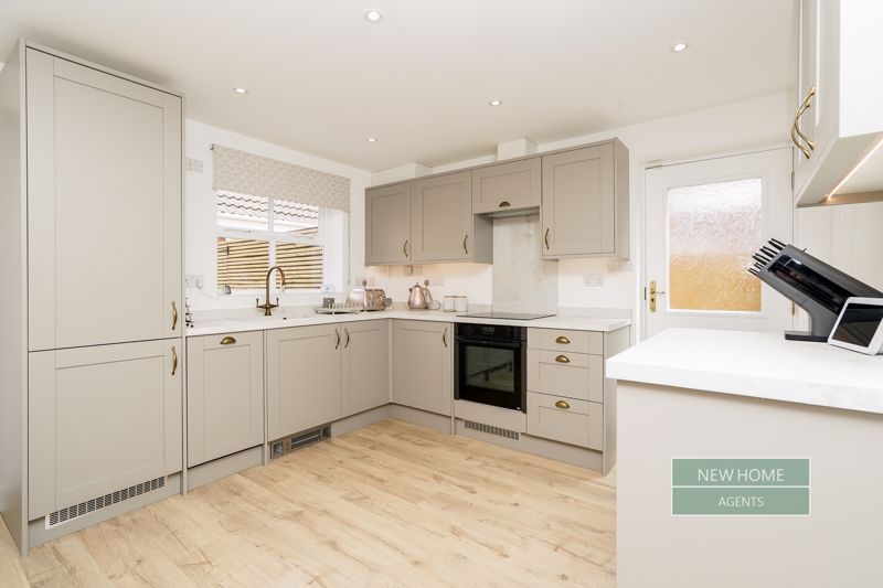 Property photo 3 of 23 Photo 10