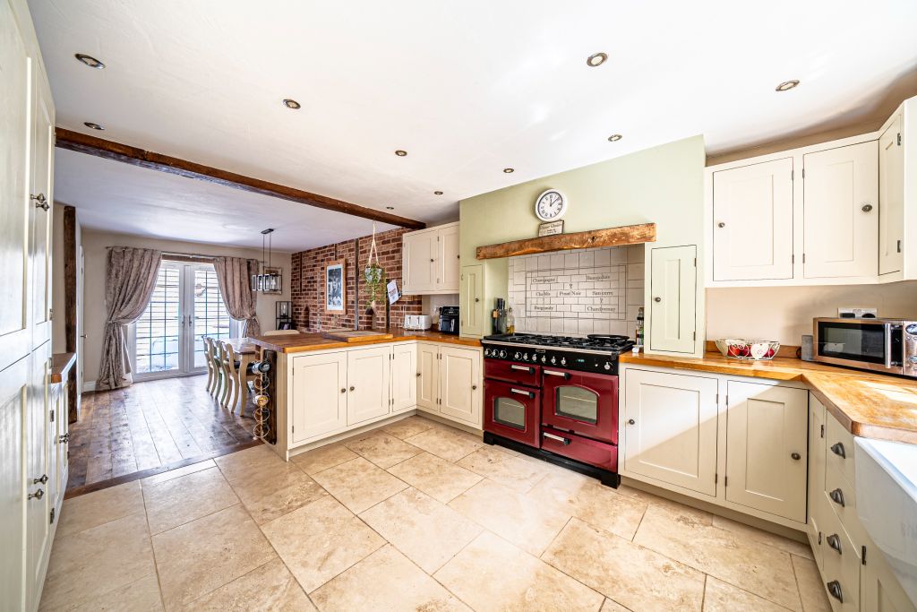 Property photo 3 of 53