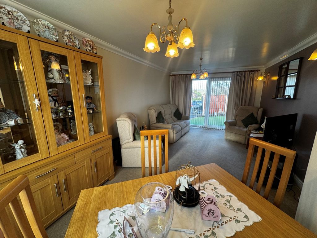 Property photo 3 of 10 Picture No. 24