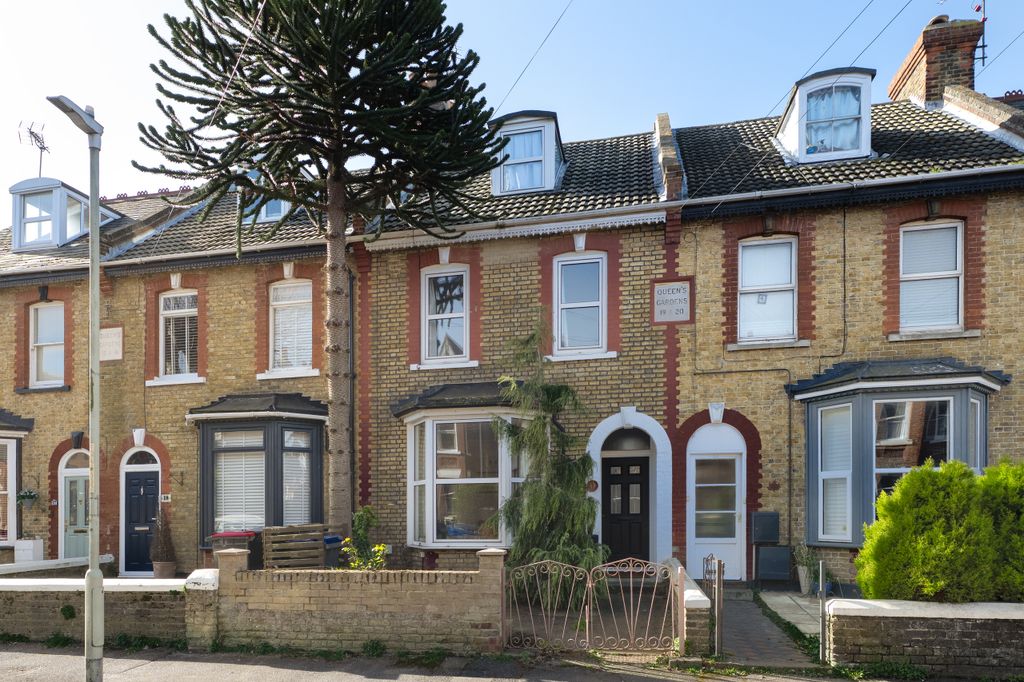 Property photo 1 of 17 Dsc_2120-2 Copy