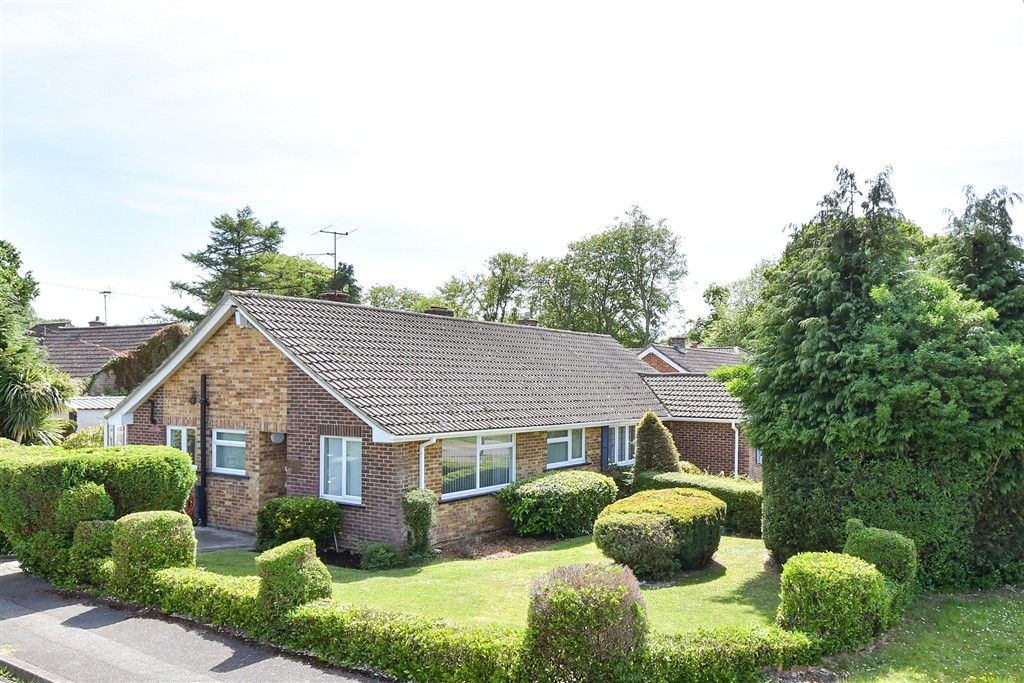 Property photo 1 of 12 External (Brochure)