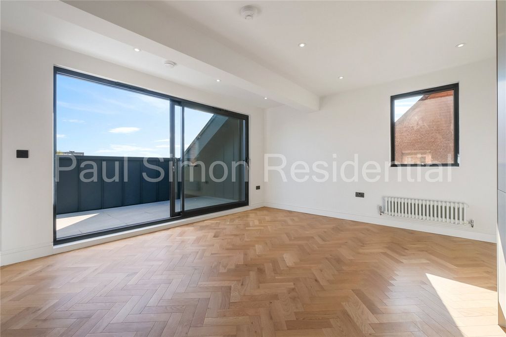 Property photo 3 of 12 Picture No. 05