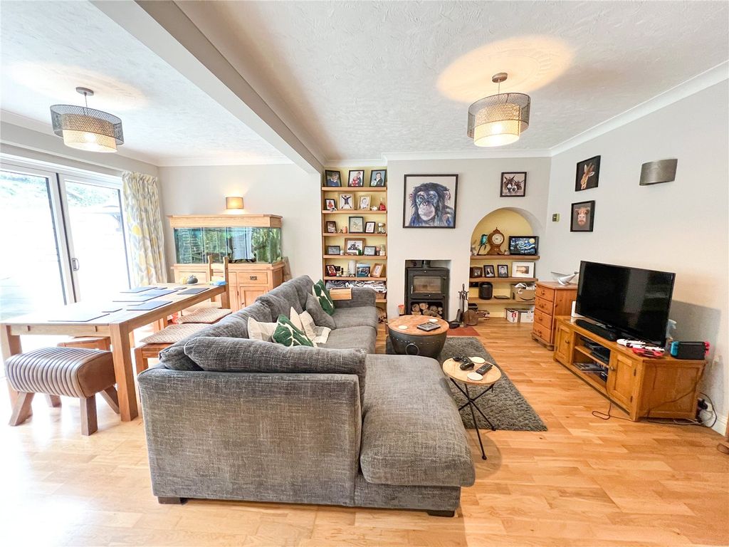 Property photo 3 of 18 Picture No. 04