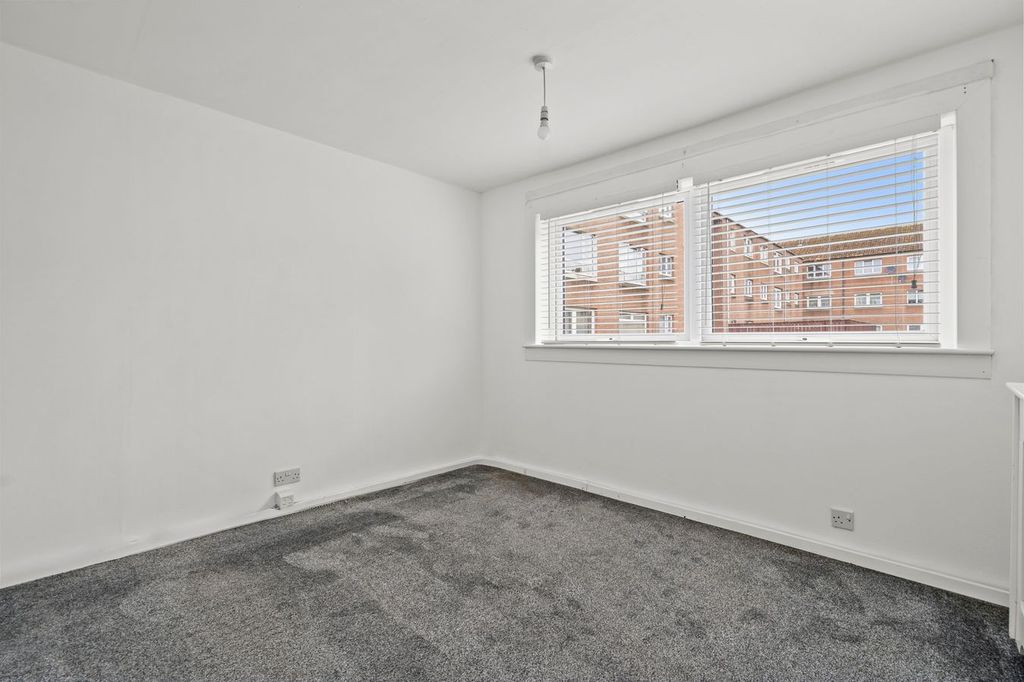 Additional image 8 of 2 bed flat for saleWallace Court, Grangemouth FK3