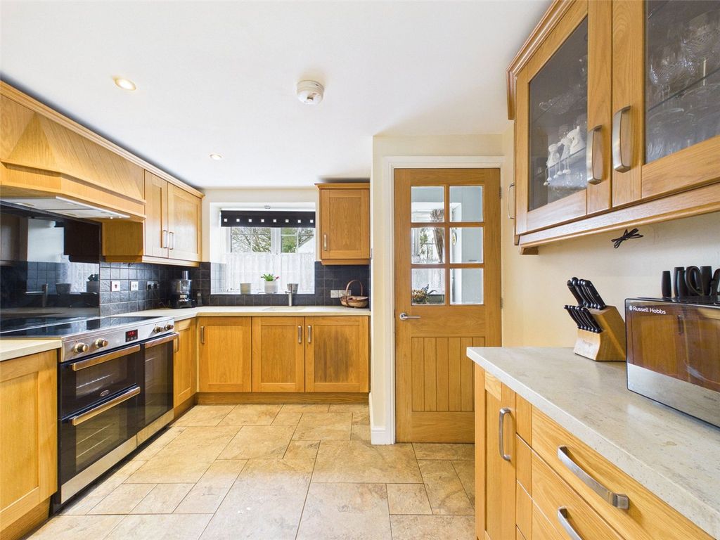 Property photo 3 of 13 Picture No. 02