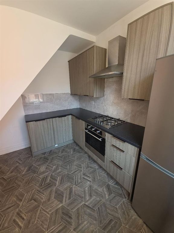 Property photo 3 of 13 4E9ba41c-9661-4d73-944A-3Ef3Ed6d1Dea.Jpg