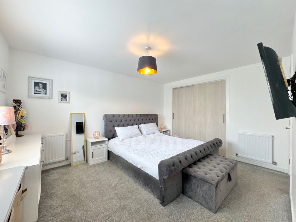 4 bed detached house for saleAuldlea Gardens, Beith KA15 photo 5