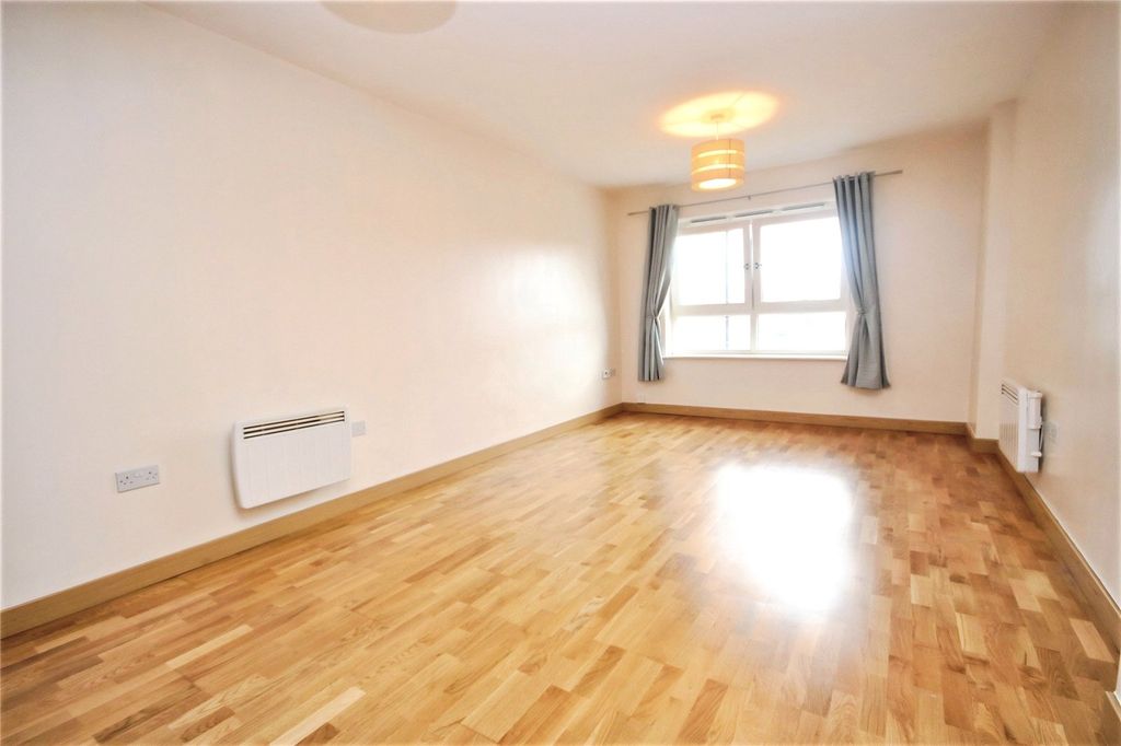 Property photo 3 of 7 Picture No. 07