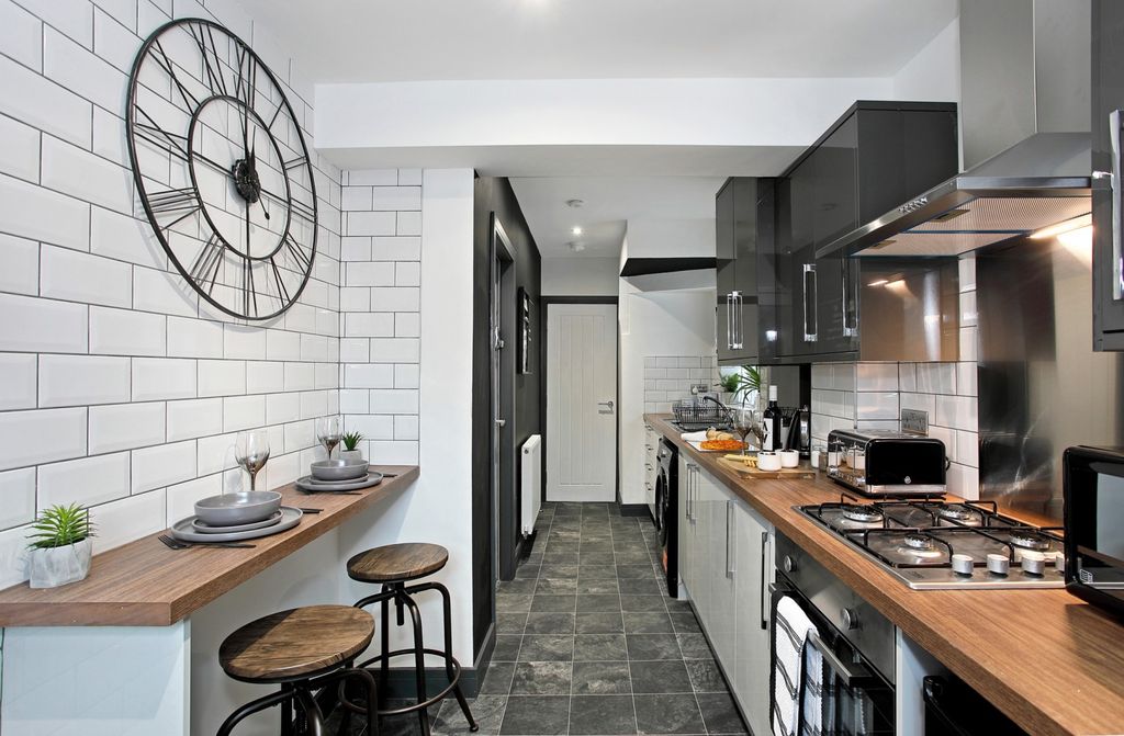 Property photo 2 of 4 Gallery