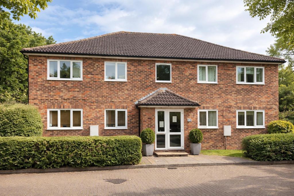 Property photo 3 of 9 Front Aspect