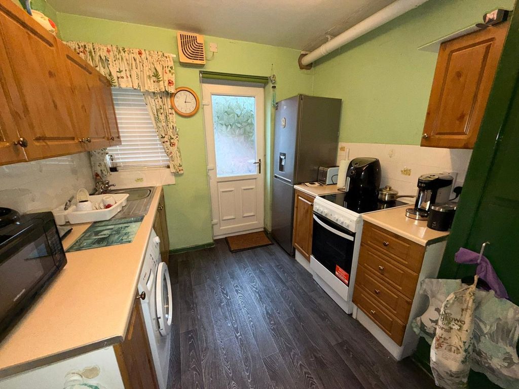 Property photo 2 of 8 Picture No. 04