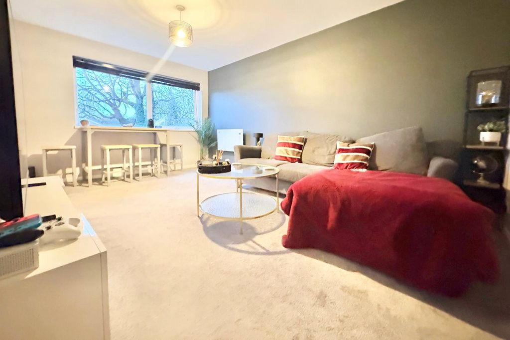 Property photo 3 of 9 Picture No. 12