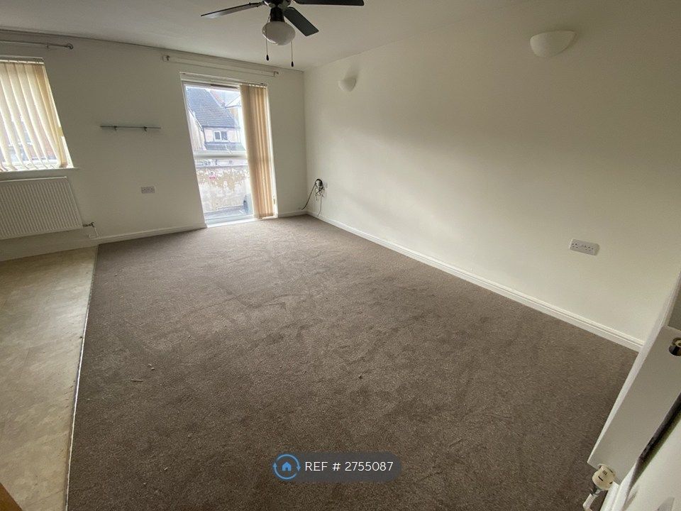 Property photo 2 of 7 Lounge