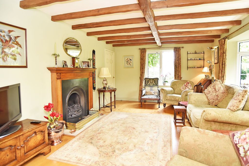 Property photo 3 of 21