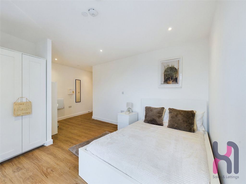 Property photo 1 of 14 Picture No. 09