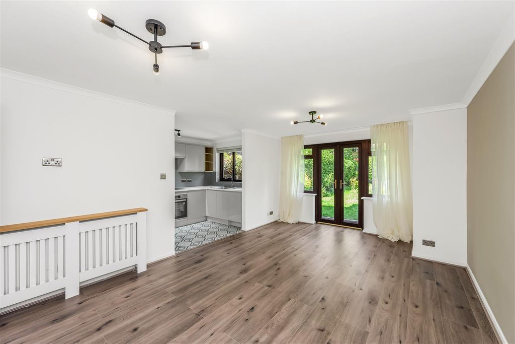 Property photo 3 of 22