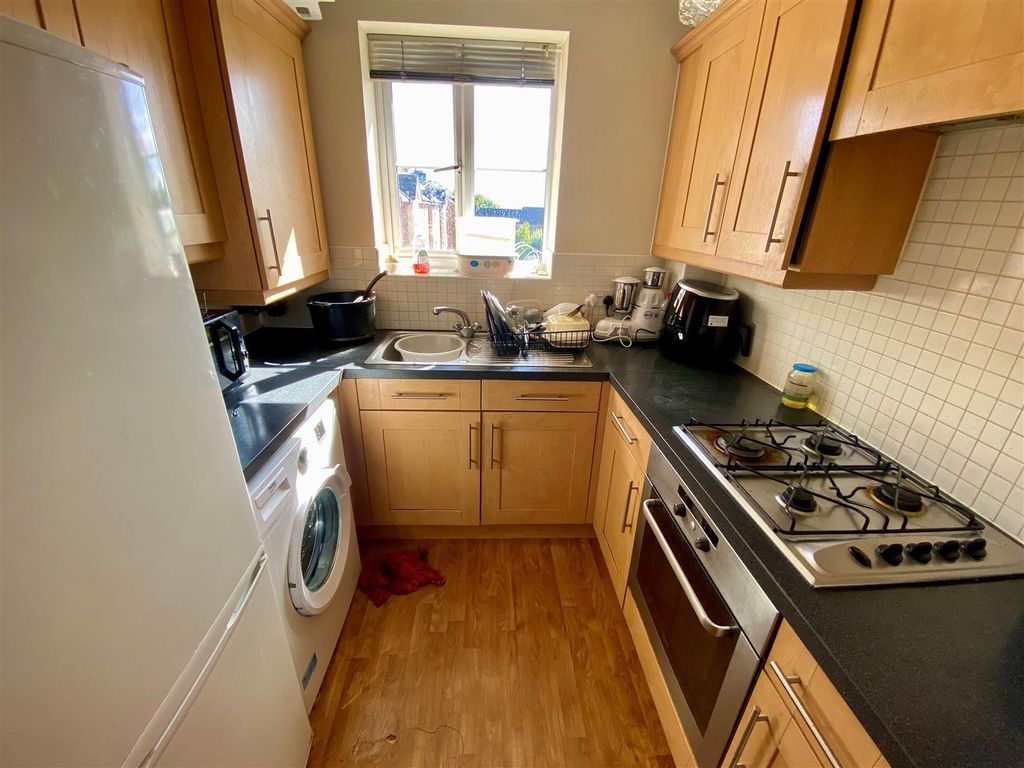 Property photo 2 of 7