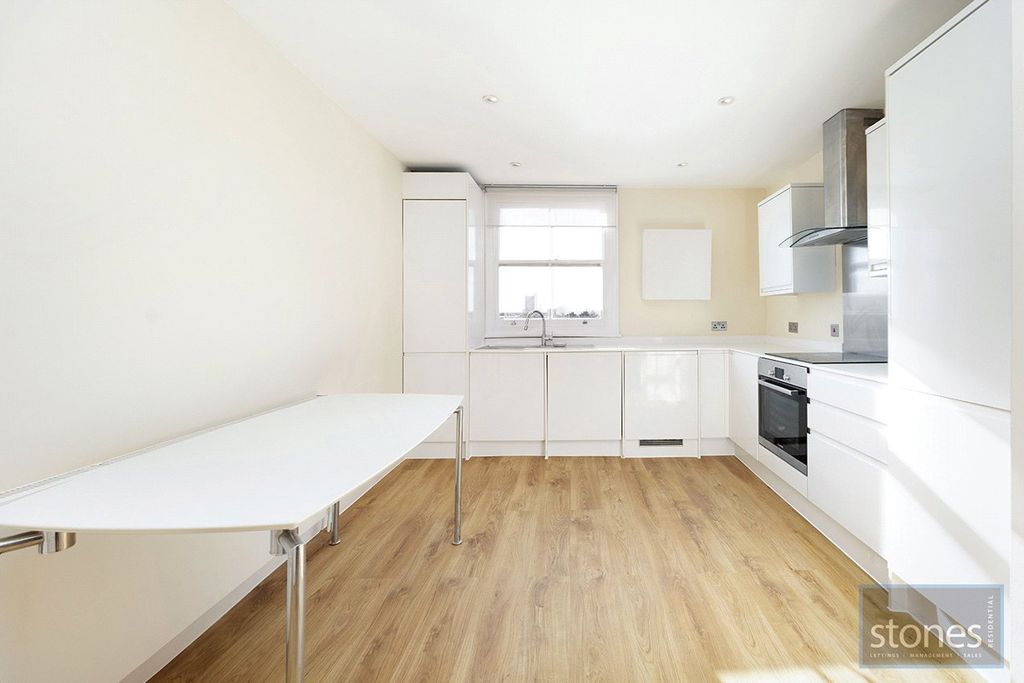 Property photo 2 of 12 Picture No. 05