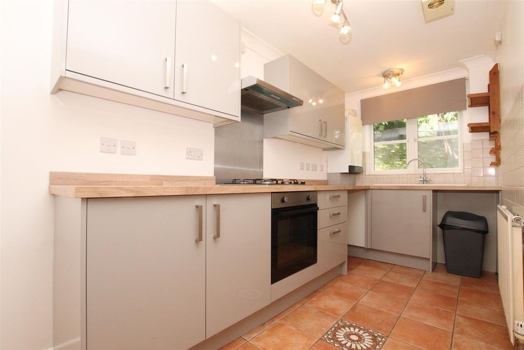 Property photo 3 of 8 Kitchen.Jpg