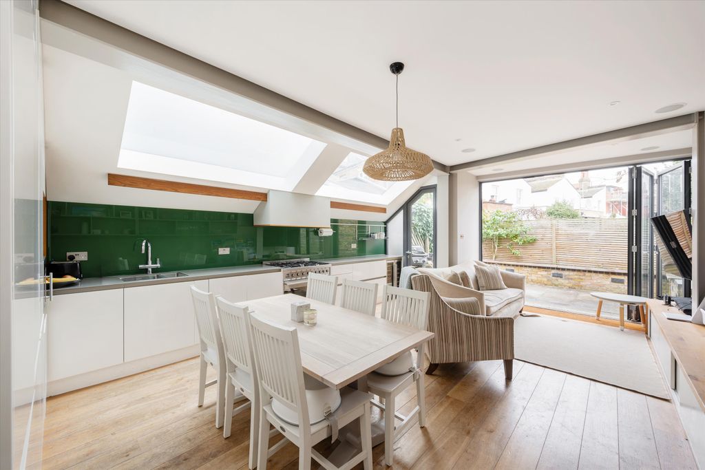 Property photo 1 of 10 Image