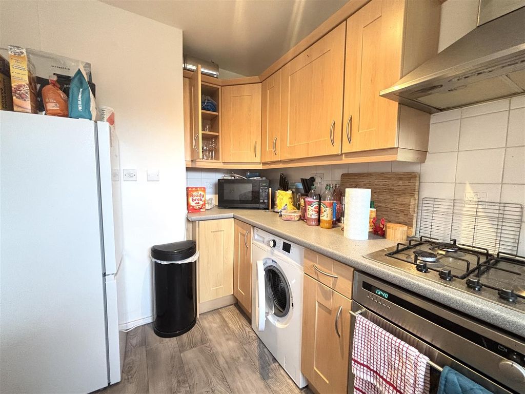 Property photo 3 of 5