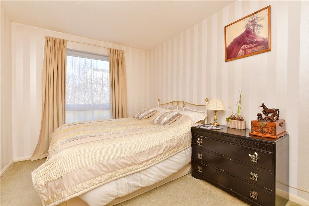 Property photo 3 of 16 Bedroom