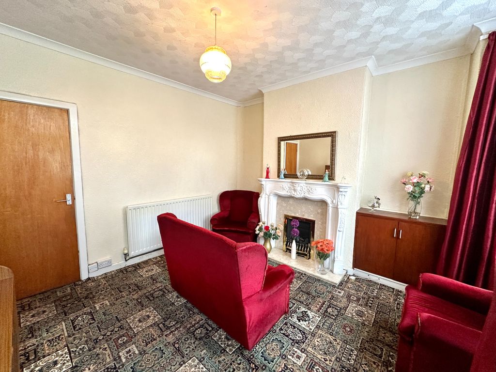 Property photo 3 of 16
