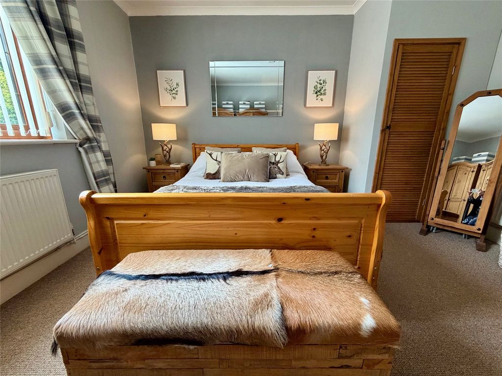 Additional image 18 of 4 bed bungalow for salePriory Lodge Drive, Milford Haven, Pembrokeshire SA73