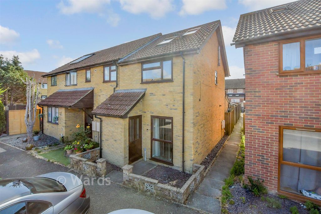 Property photo 1 of 13 External Web