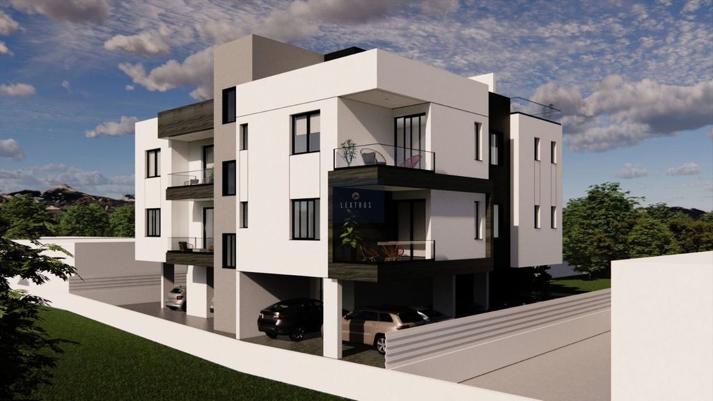 Property photo 3 of 5