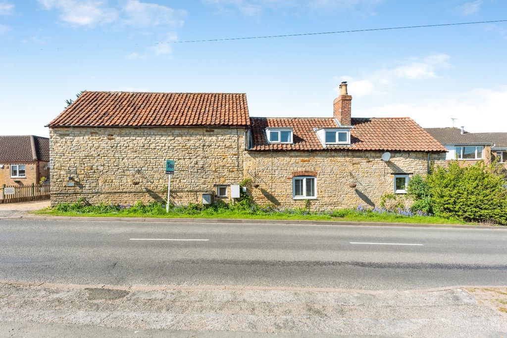 Property photo 1 of 19 256_Harrowby_Lane-37