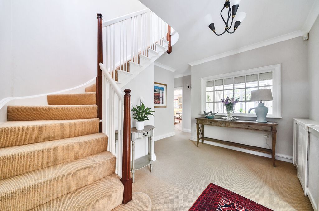 Additional image 6 of 4 bed detached house for saleGodalming, Surrey GU7