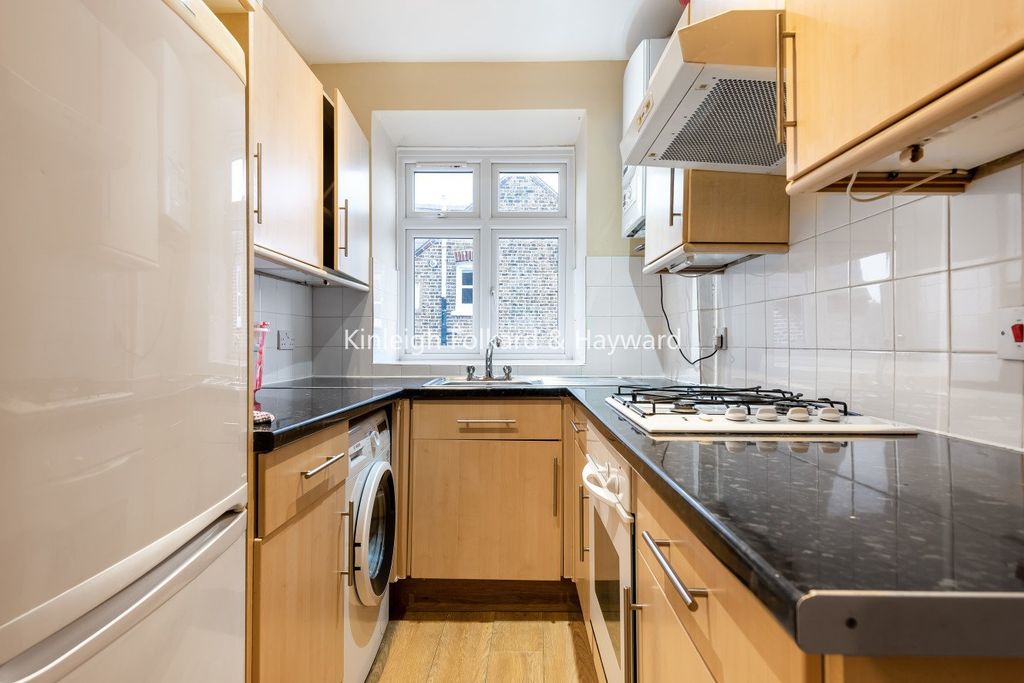 Property photo 2 of 12 Picture No. 03