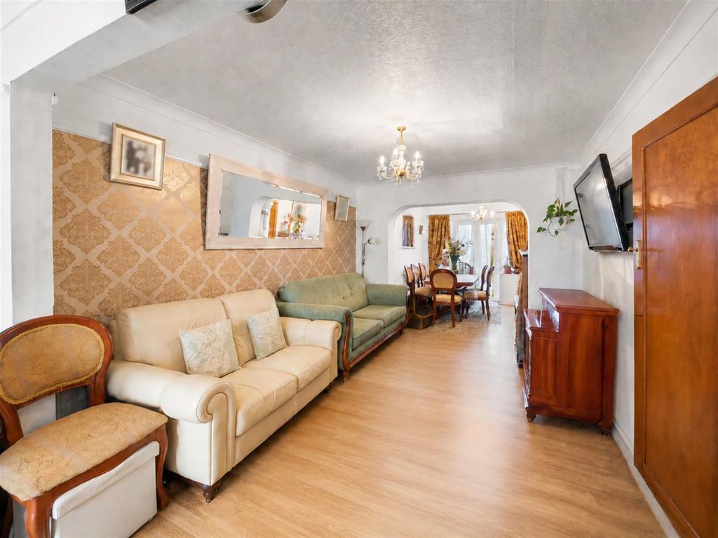 Property photo 3 of 15 Bfcdf1F4-A087-4B16-88E5-c39c1470Cfc5.Png