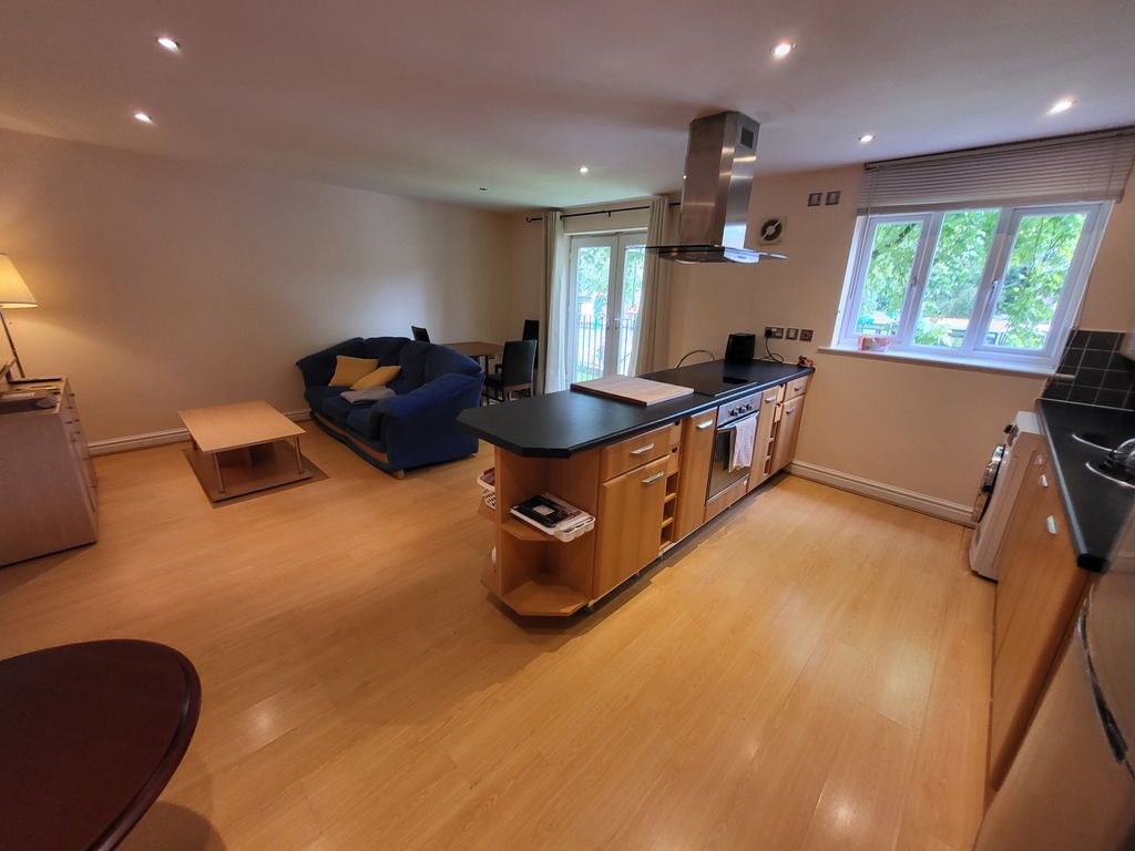 Property photo 2 of 11 Gallery