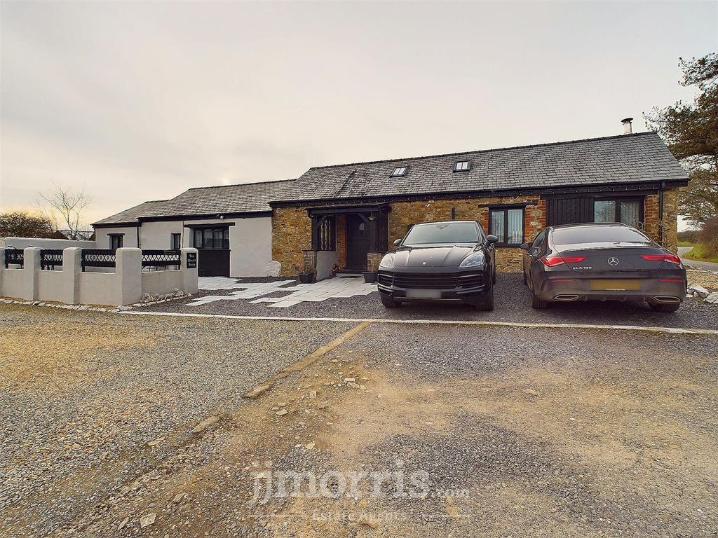 Property photo 2 of 23 Cam02121G0-Pr0123-Still024.Jpg